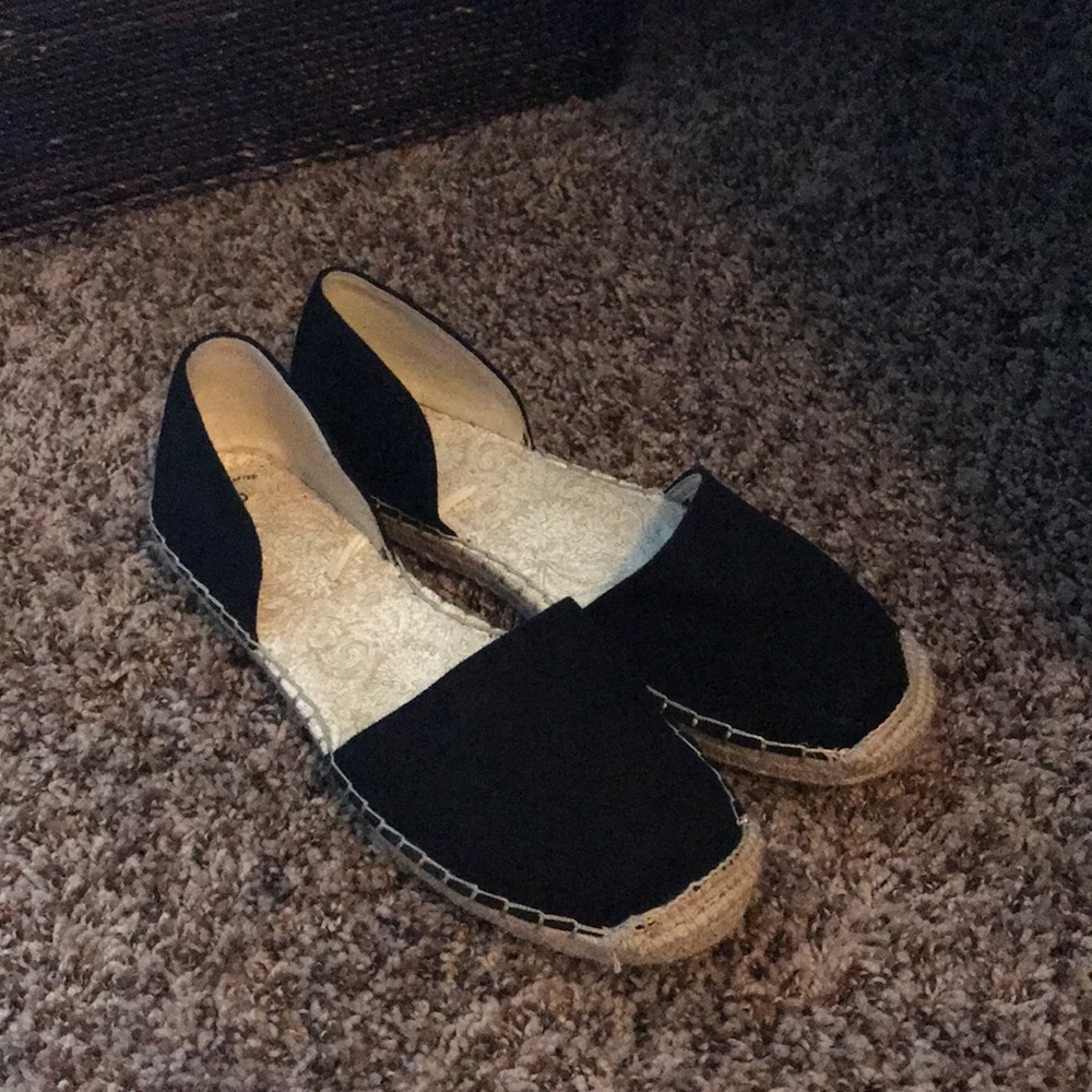 The gap slip on shoes